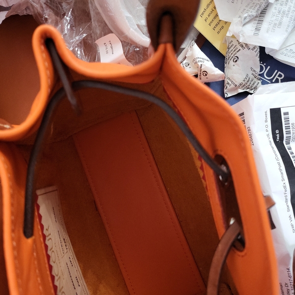 Beautiful Orange Leather Oncour bag tote Dooney and Bourke - Picture 2 of 7